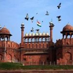 Essay on Red Fort in Hindi – लाल किला पर निबंध