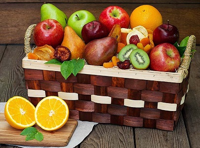 Essay on Importance and Benefits of Fruits in Hindi