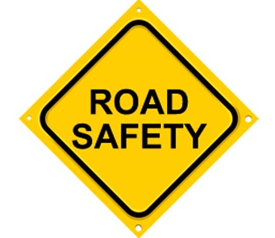 Essay on Road Safety in Hindi